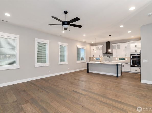 7523 S 130th Place, Seattle WA 98178