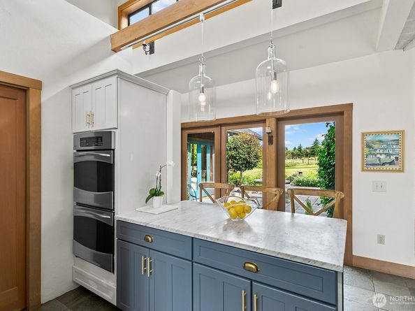 26742 94th Avenue SW, Vashon WA 98070