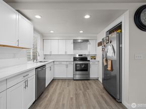 2606 S 377th Street, Federal Way WA 98003
