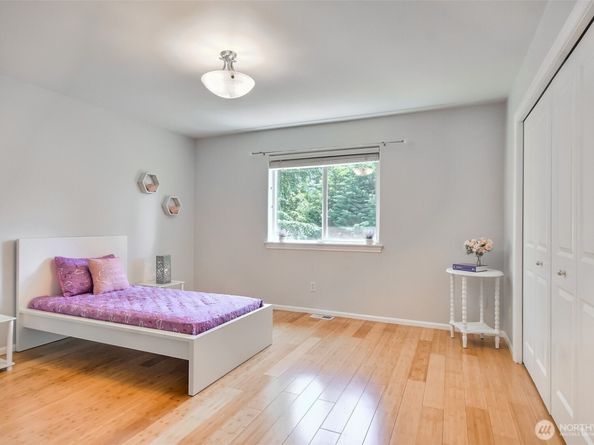 4 148TH Place SW, Lynnwood WA 98087
