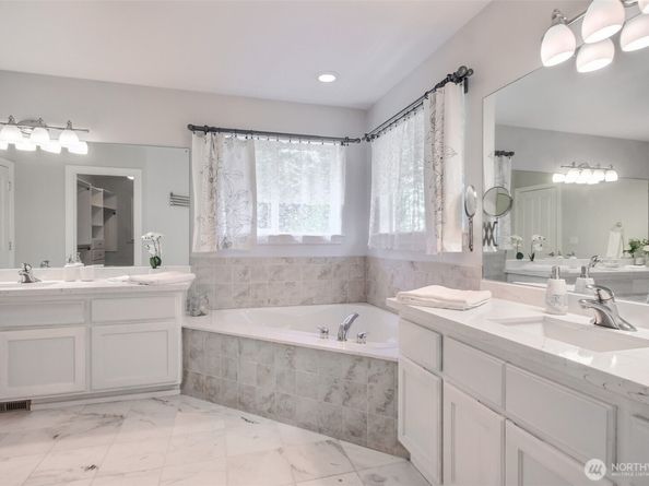 4 148TH Place SW, Lynnwood WA 98087