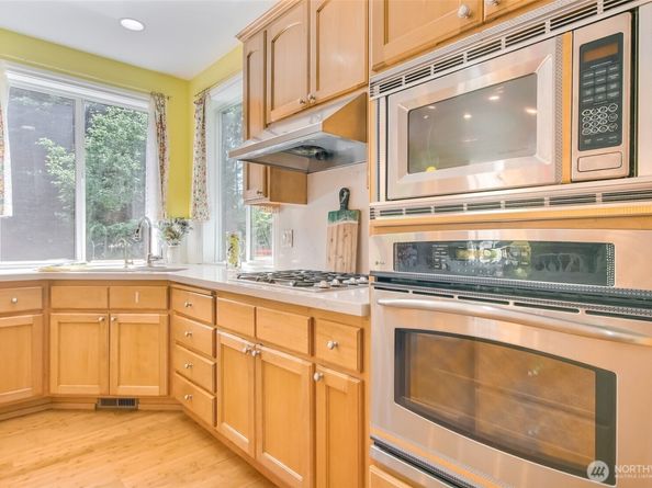 4 148TH Place SW, Lynnwood WA 98087