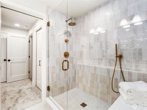 200 James Street 206, Edmonds WA 98020