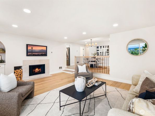 200 James Street 206, Edmonds WA 98020