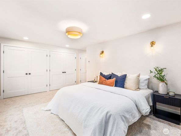 200 James Street 206, Edmonds WA 98020