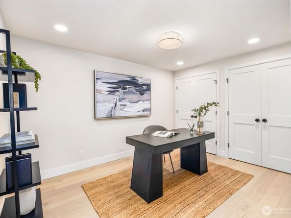 200 James Street 206, Edmonds WA 98020