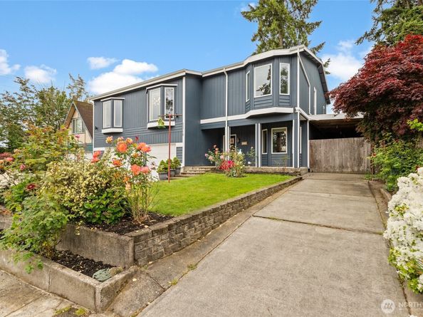 22718 1st Place W, Bothell WA 98021