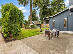 22718 1st Place W, Bothell WA 98021