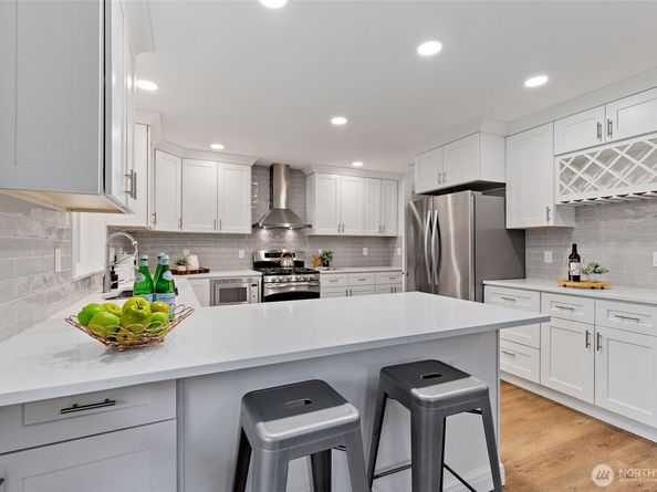 22718 1st Place W, Bothell WA 98021