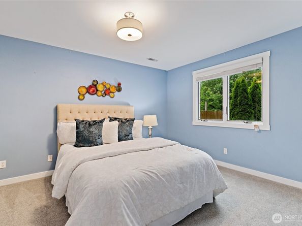 22718 1st Place W, Bothell WA 98021