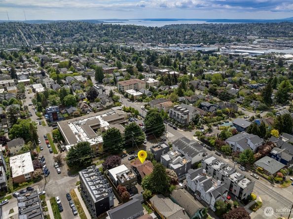 410 N 48th Street, Seattle WA 98103