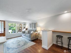 410 N 48th Street, Seattle WA 98103