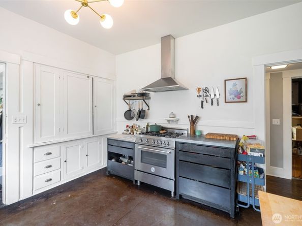 410 N 48th Street, Seattle WA 98103