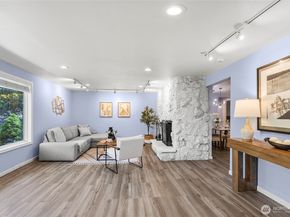 2463 74th Avenue SE, Mercer Island WA 98040