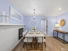 2463 74th Avenue SE, Mercer Island WA 98040
