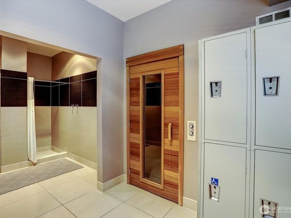 900 Lenora Street W106, Seattle WA 98121