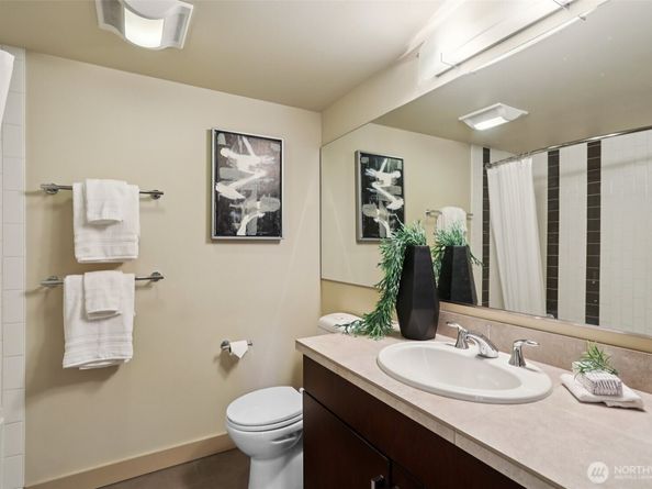 900 Lenora Street W106, Seattle WA 98121