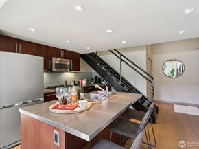 900 Lenora Street W106, Seattle WA 98121