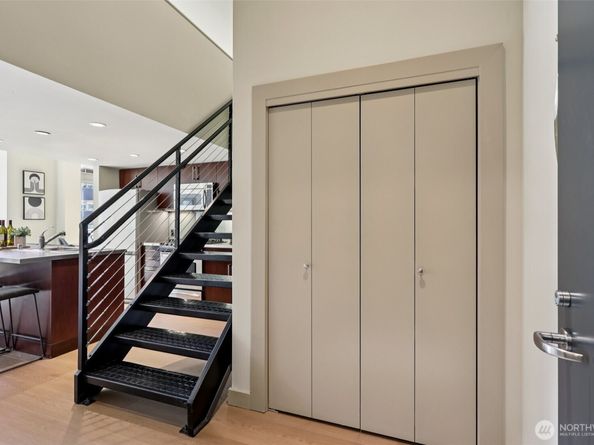 900 Lenora Street W106, Seattle WA 98121