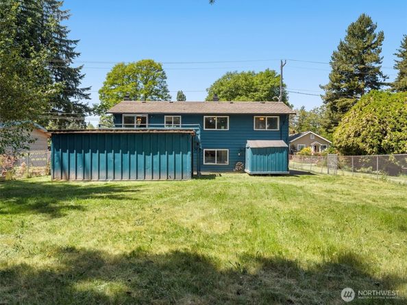 11822 10th Avenue S, Seattle WA 98168