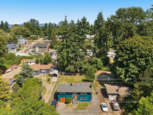 11822 10th Avenue S, Seattle WA 98168