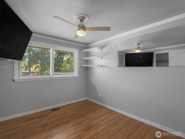11822 10th Avenue S, Seattle WA 98168
