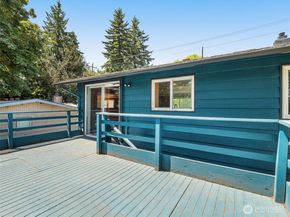 11822 10th Avenue S, Seattle WA 98168
