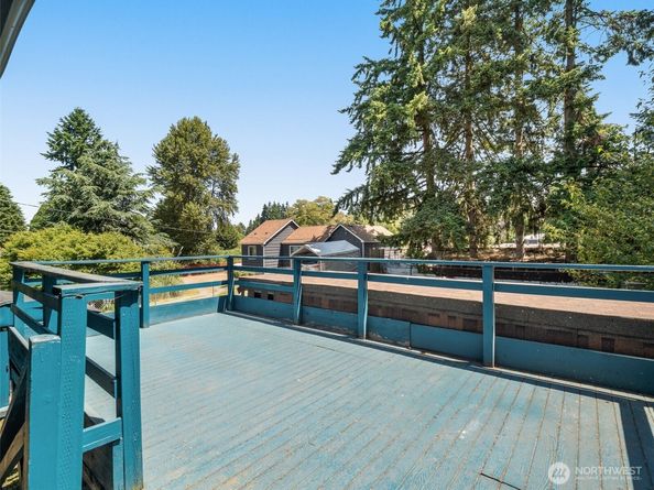 11822 10th Avenue S, Seattle WA 98168