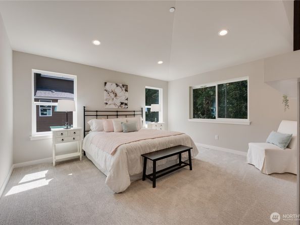 5842 186th Place SW, Lynnwood WA 98037