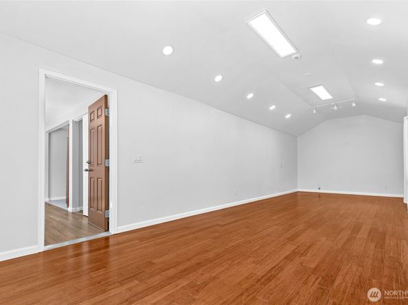 7214 S 120th Street, Seattle WA 98178