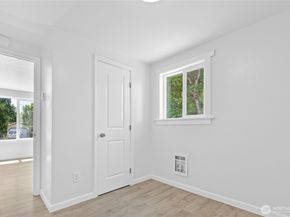 7214 S 120th Street, Seattle WA 98178