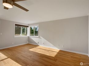2400 E Howell Street G, Seattle WA 98122