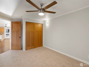 2400 E Howell Street G, Seattle WA 98122