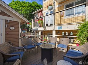 2400 E Howell Street G, Seattle WA 98122