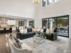 10906 SE 28th Street, Bellevue WA 98004