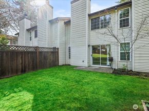15600 116th Avenue NE A2, Bothell WA 98011