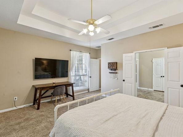 5437  Yellowstone Trail , Fort Worth Texas 76137