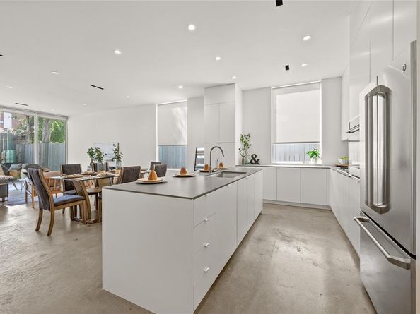 2304  Annex Avenue , Dallas Texas 75204