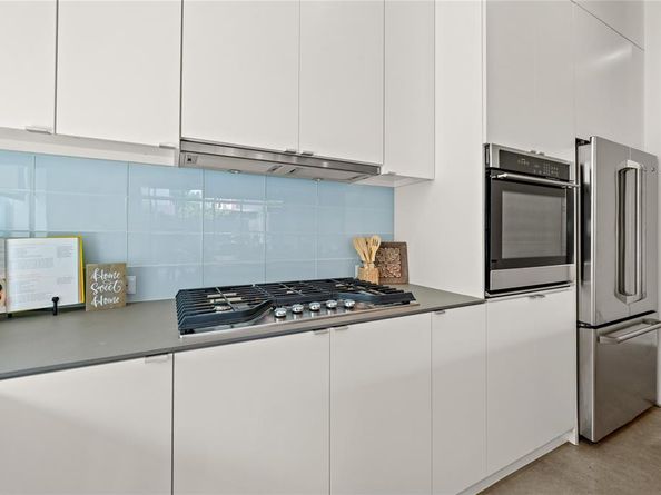2304  Annex Avenue , Dallas Texas 75204