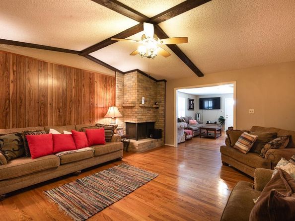1315  Aldenwood Drive , Dallas Texas 75232