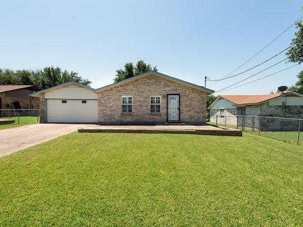 1315  Aldenwood Drive , Dallas Texas 75232