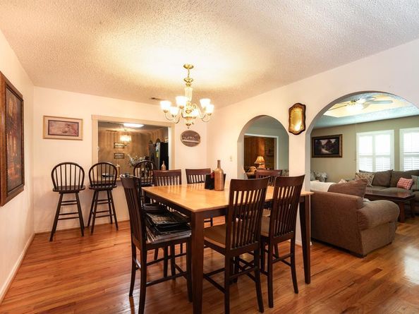 1315  Aldenwood Drive , Dallas Texas 75232