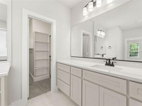 516  Big Lake  , DeSoto Texas 75115