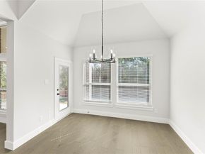 516  Big Lake  , DeSoto Texas 75115