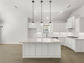 516  Big Lake  , DeSoto Texas 75115