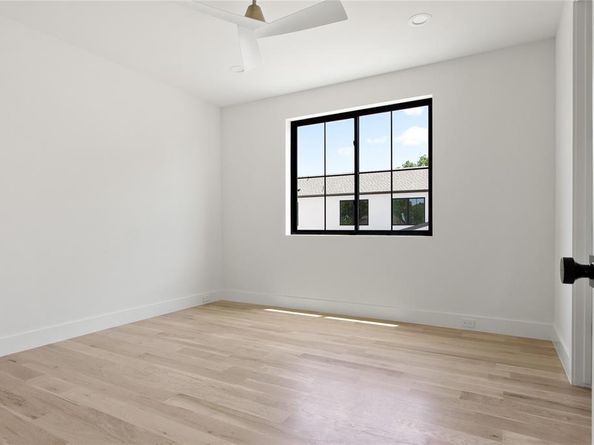 10248  Sherbrook Lane , Dallas Texas 75229