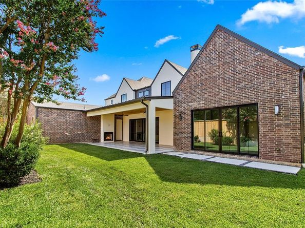 10248  Sherbrook Lane , Dallas Texas 75229