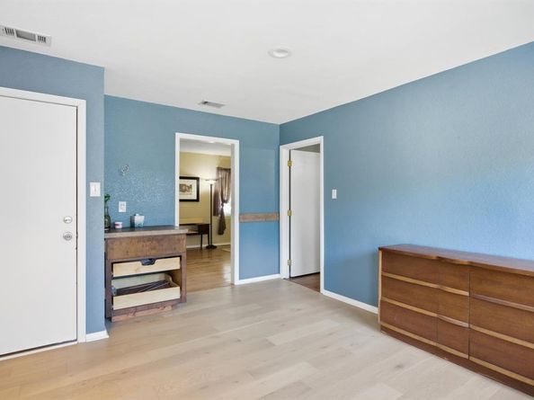 1004  Usher Street , Benbrook Texas 76126