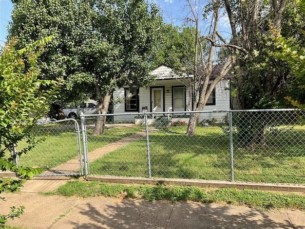 2703  Marjorie Avenue , Dallas Texas 75216