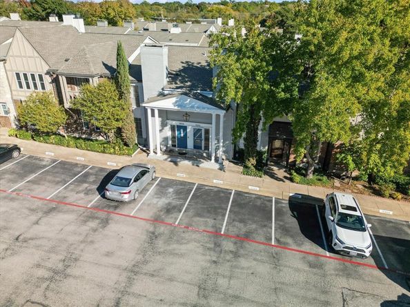 15912  Coolwood Drive  1045, Dallas Texas 75248